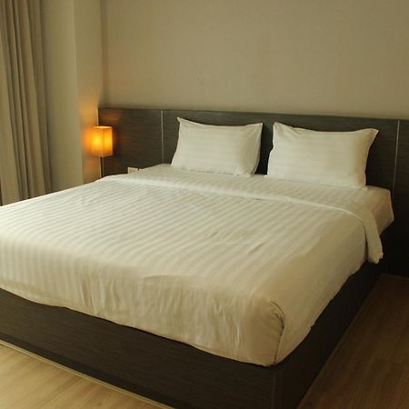 Leosor Hotel Nakhonratchasima Exteriör bild