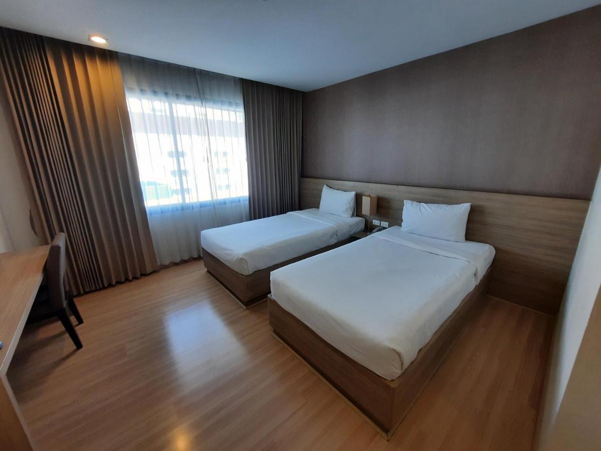 Leosor Hotel Nakhonratchasima Exteriör bild