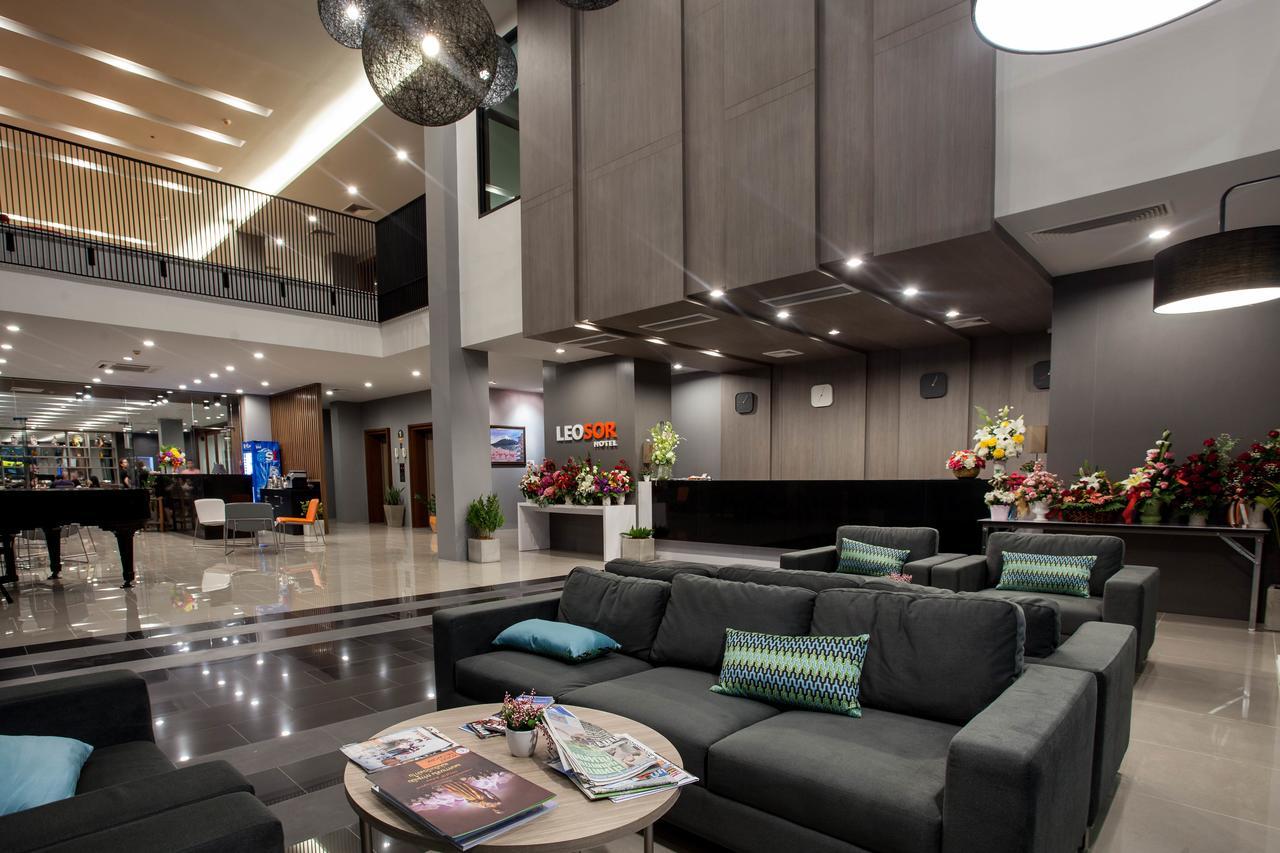 Leosor Hotel Nakhonratchasima Exteriör bild